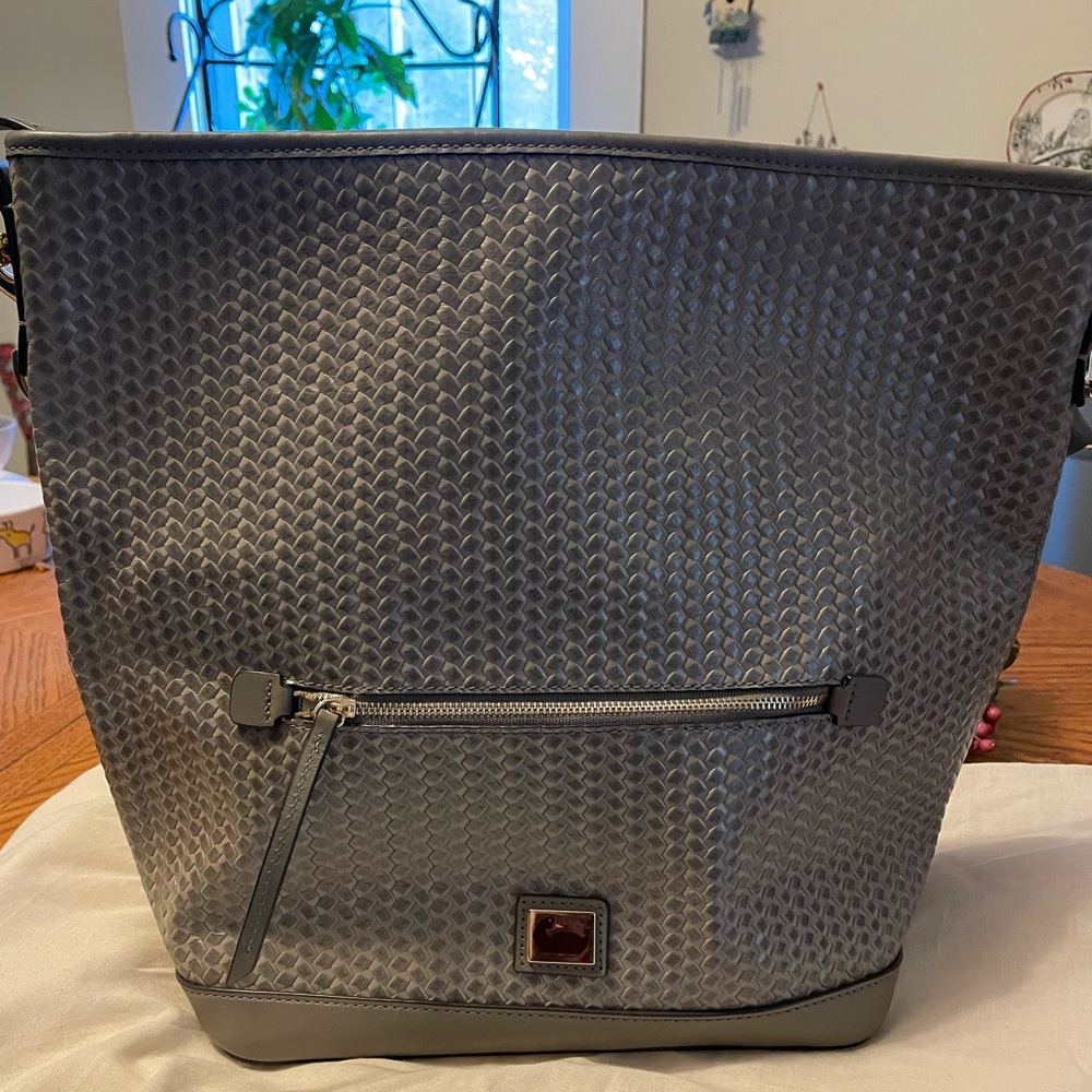 Dooney and bourke
